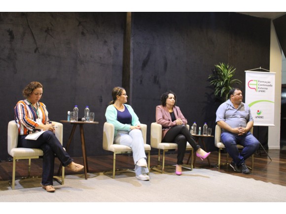 Foto da galeria: Unesc inicia formao continuada para gestores e professores de Maracaj