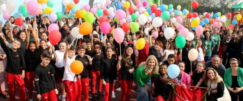 Ampliao do parque infantil do Colgio Unesc  inaugurada