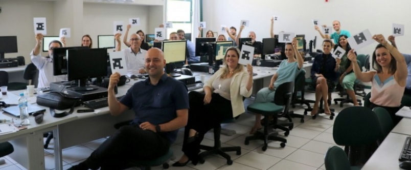 Uso da tecnologia, diversidades e resoluo de problemas em sala so abordados durante Formao Continuada nesta quarta-feira